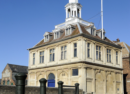A daytime shot of King's Lynn Minster in the sunshine.