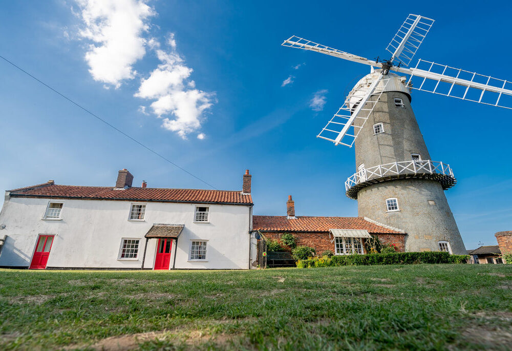 Exterior shot of Princess Theatre in Hunstanton