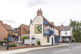 Exterior shot of Princess Theatre in Hunstanton