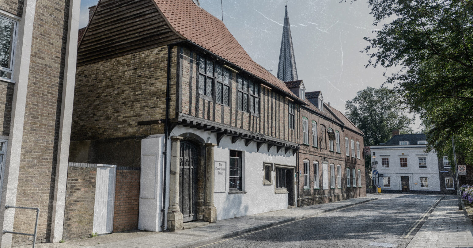 A gloomy exterior image of Tudor Rose Hotel in King's Lynn, West Norfolk